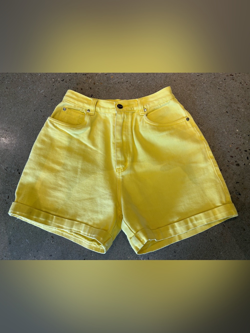 Yellow High-Waist Cotton Shorts / 27
